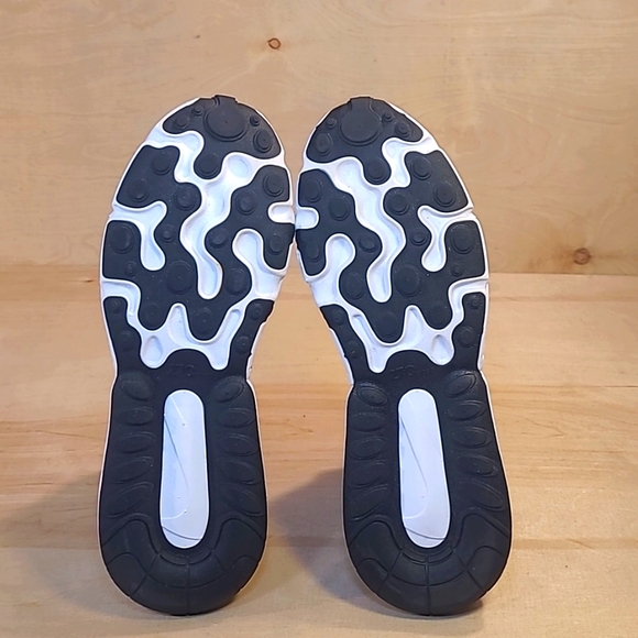 Nike Air Max 270 React Black White Women's Athletic Shoes CJ0619-002 - Picture 8 of 10